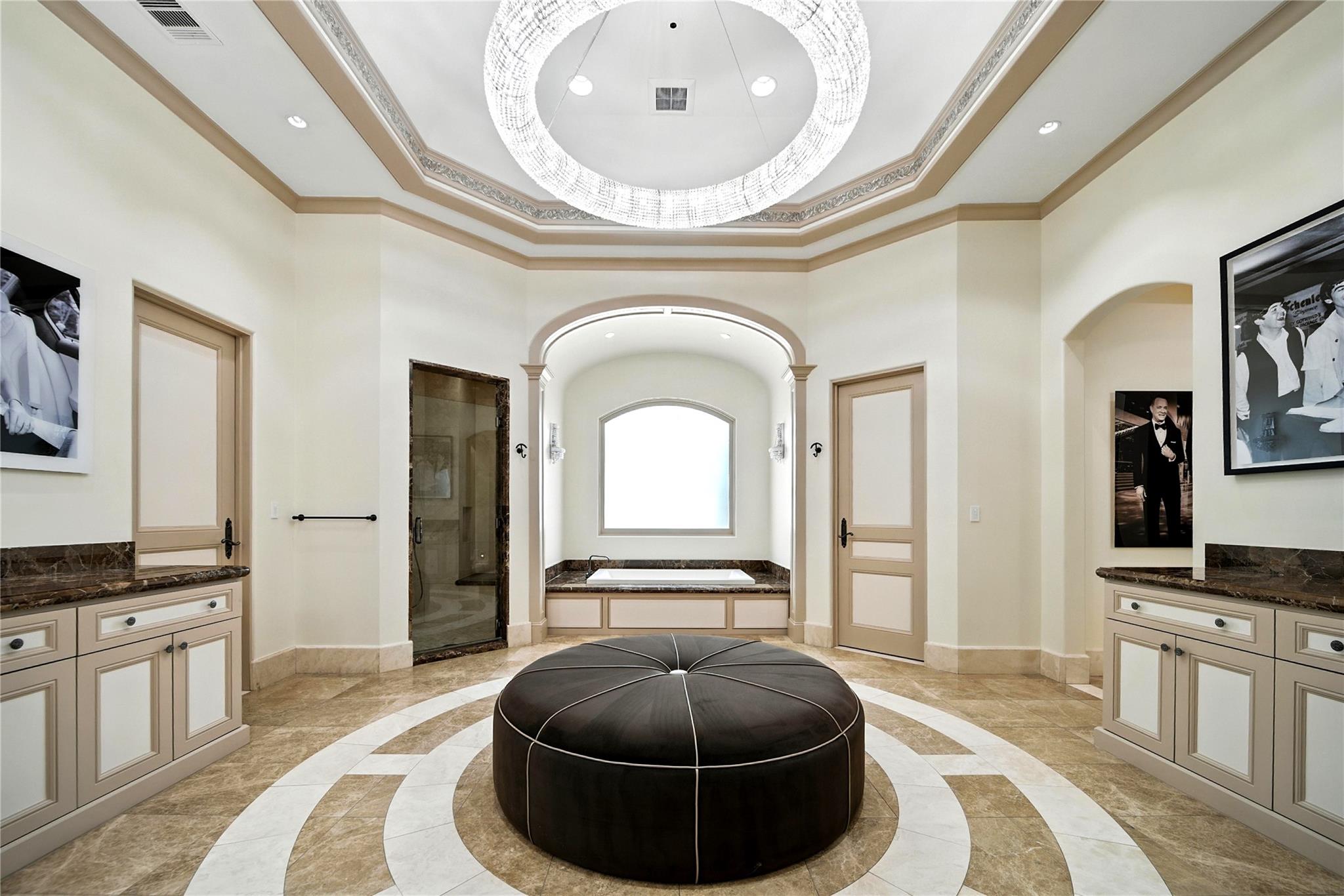 701 W Friar Tuck Lane