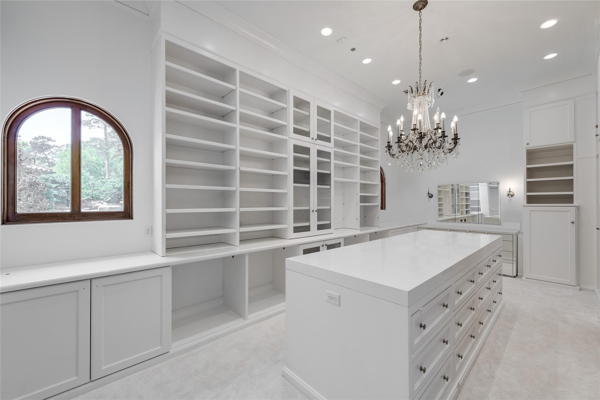 701 W Friar Tuck Lane