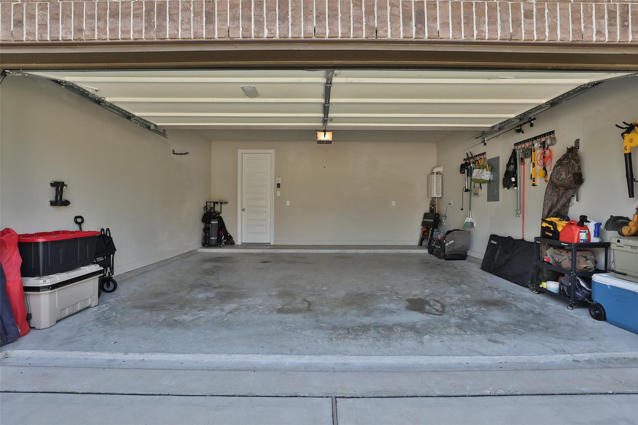 8831 Arch Rock Drive