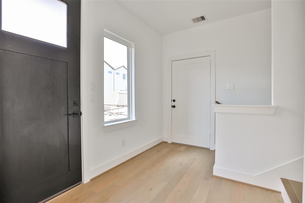 1016 W 15th 1/2 Street # C