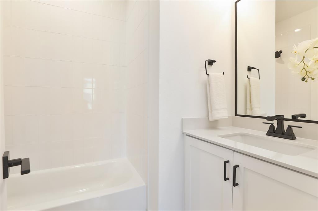 1016 W 15th 1/2 Street # C