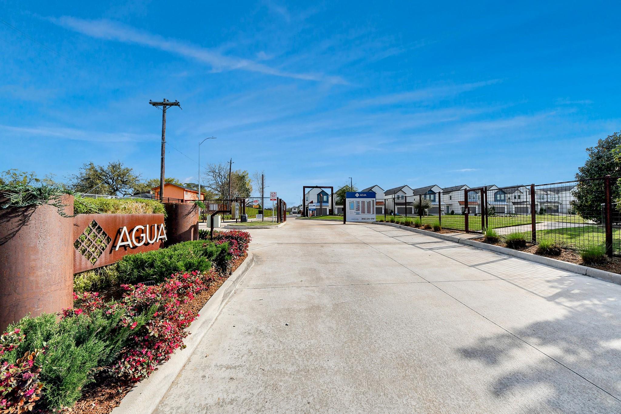 4423 Santorini Lane