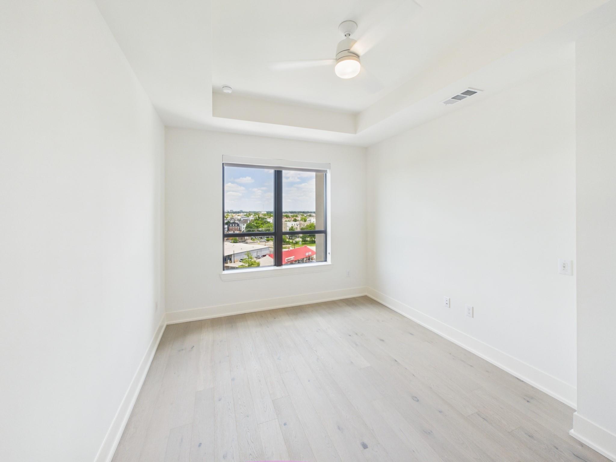 929 Westcott # 819
