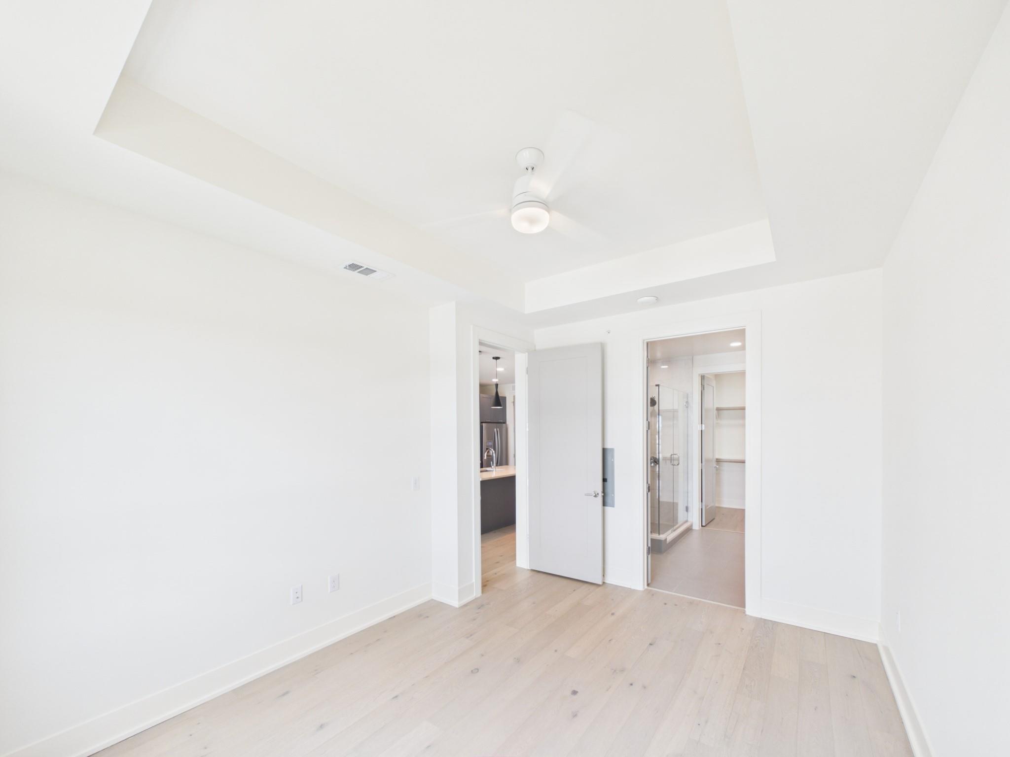 929 Westcott # 819