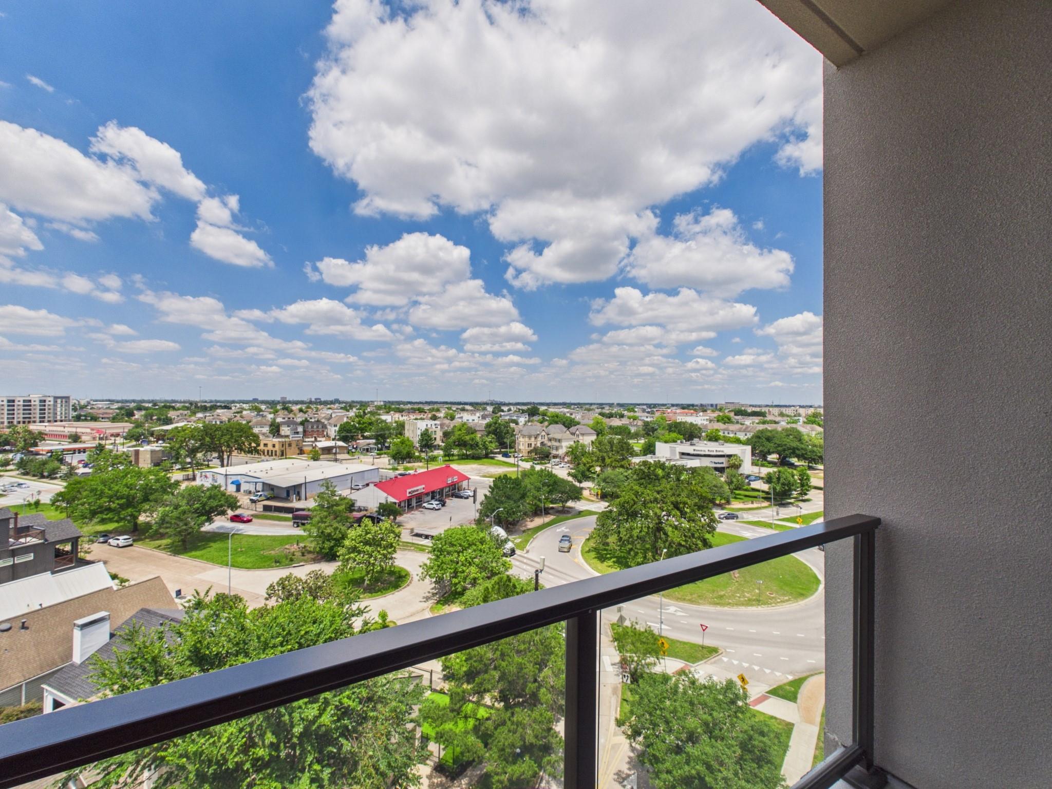 929 Westcott # 819