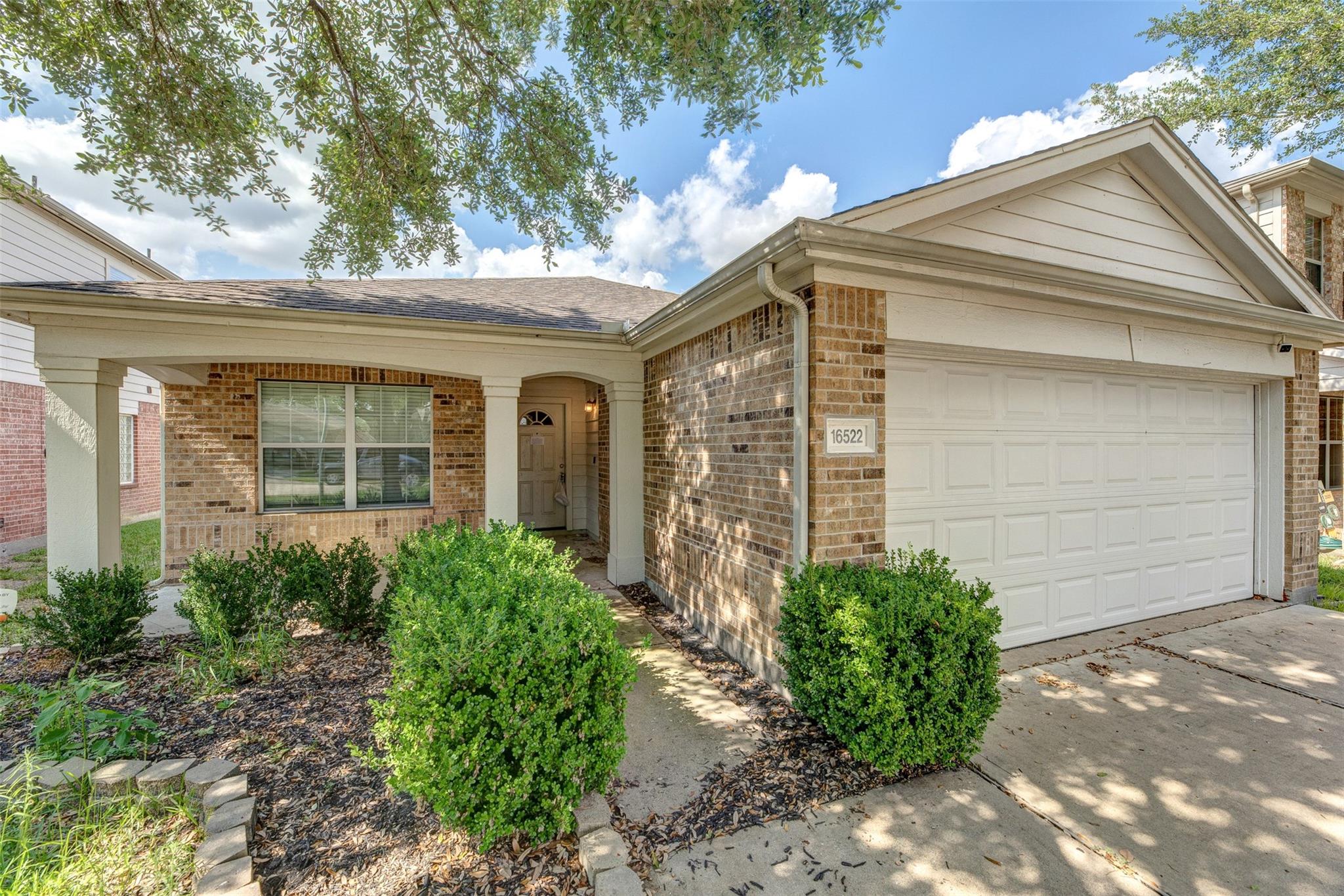 16522 Grenada Falls Drive