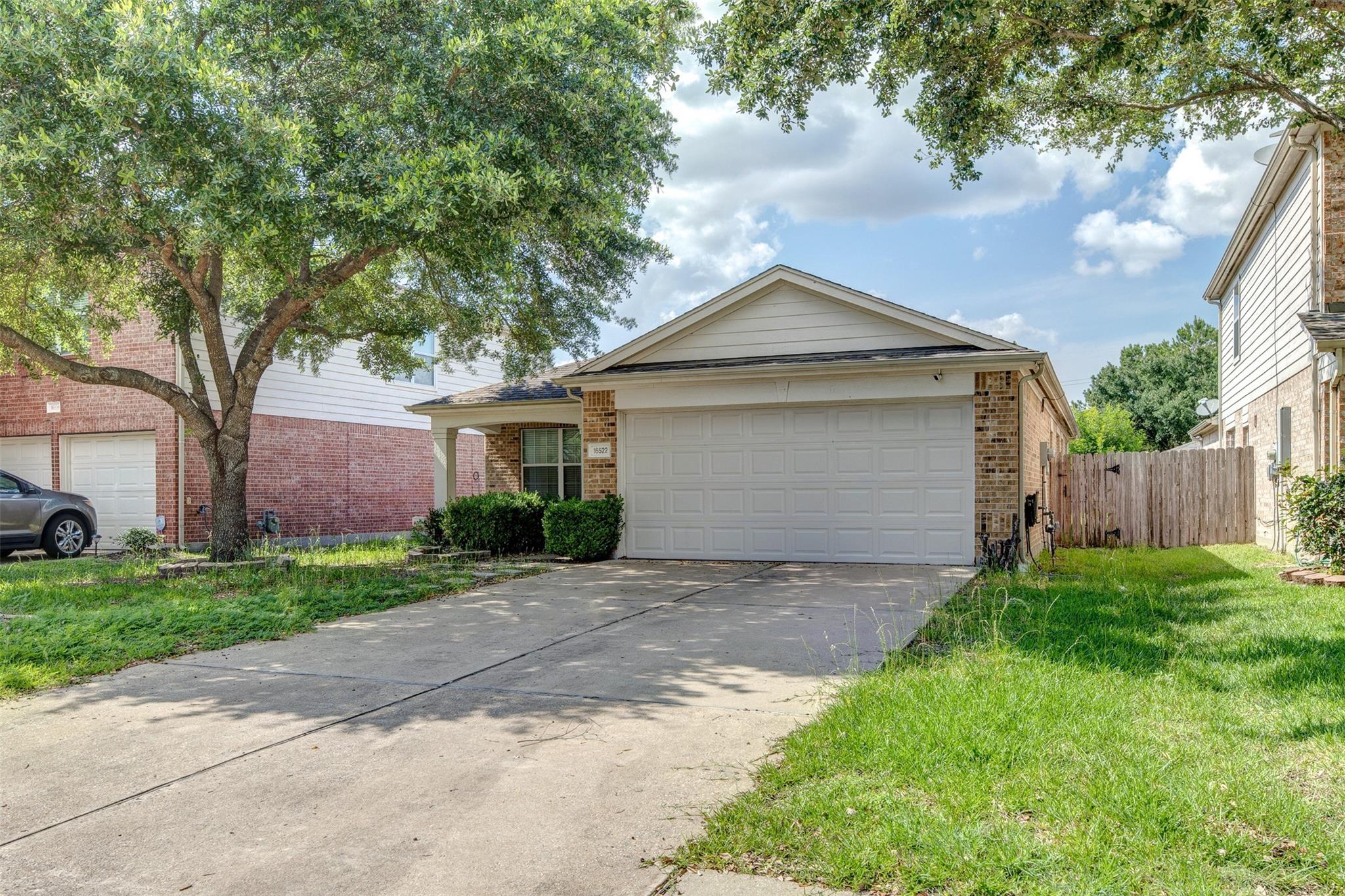 16522 Grenada Falls Drive