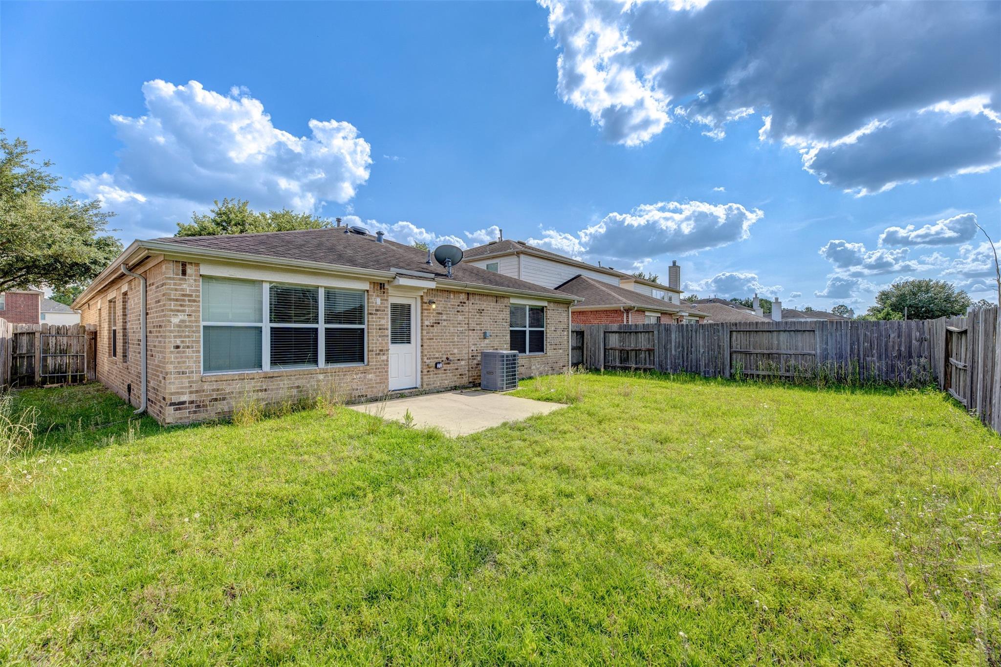 16522 Grenada Falls Drive