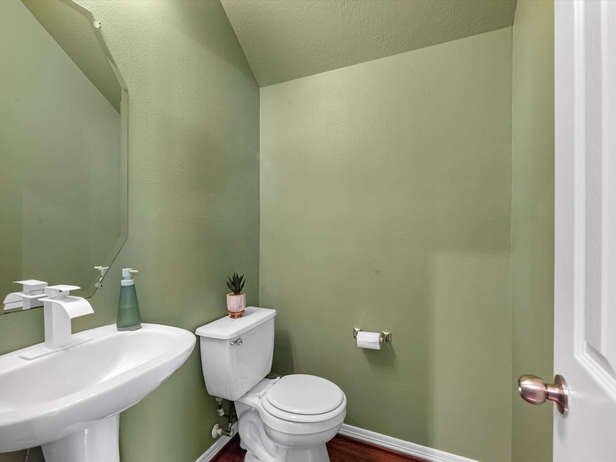 802 Sterling Creek Circle