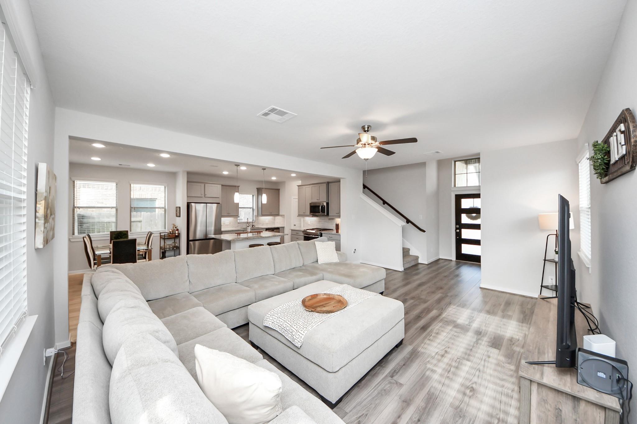 6026 Rivercane Way