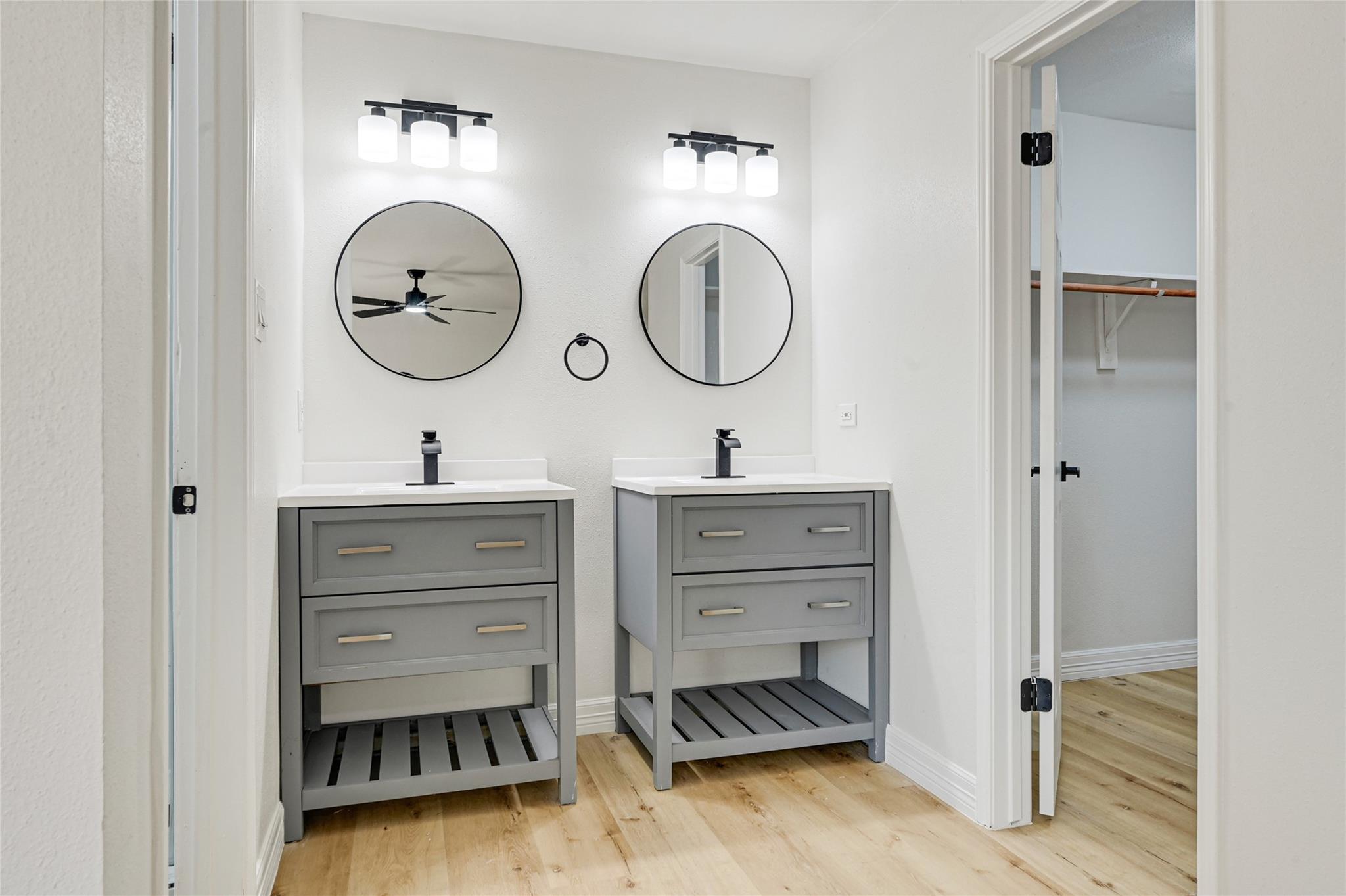 6703 Casablanca Drive, Houston