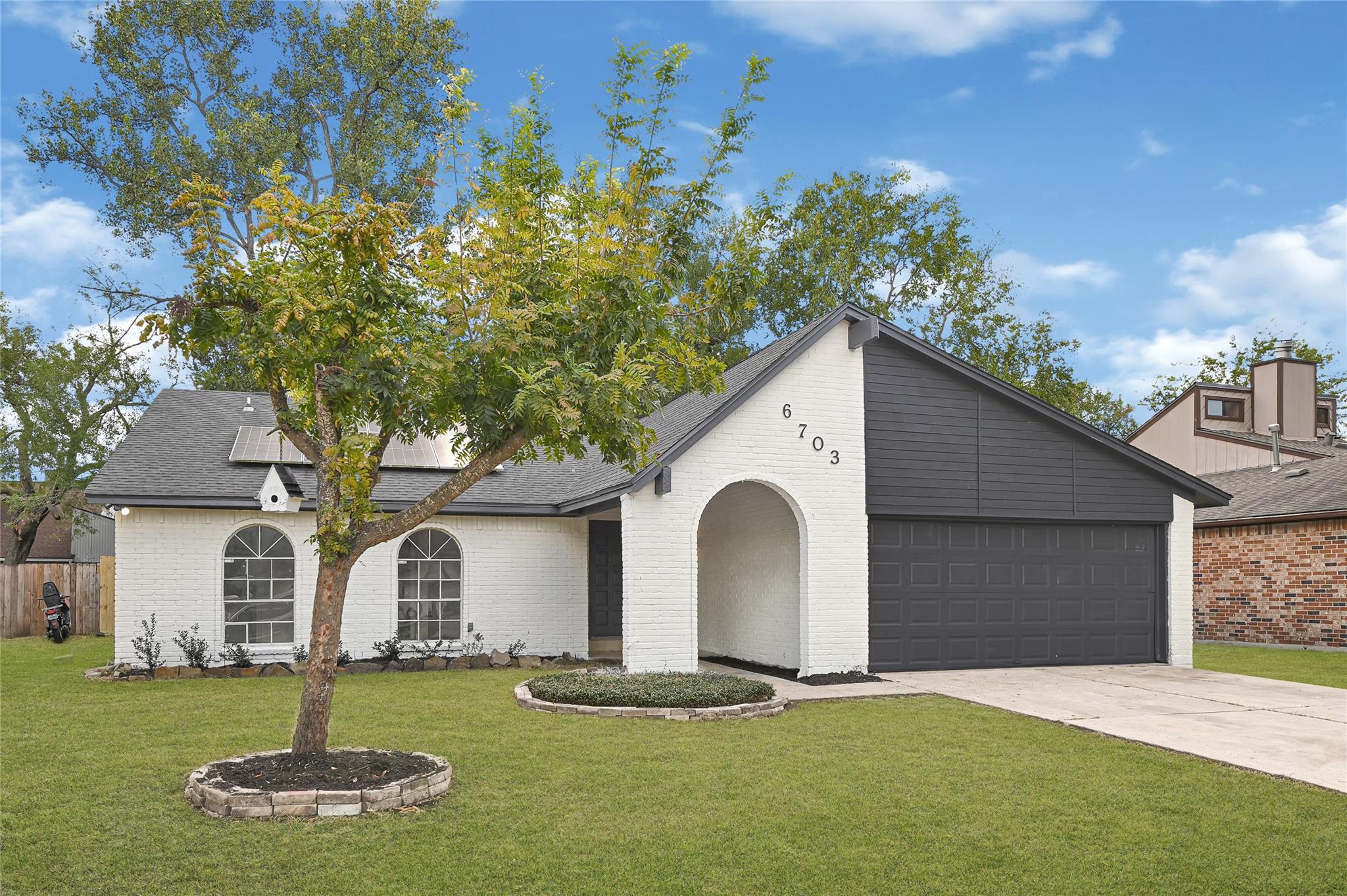 6703 Casablanca Drive, Houston