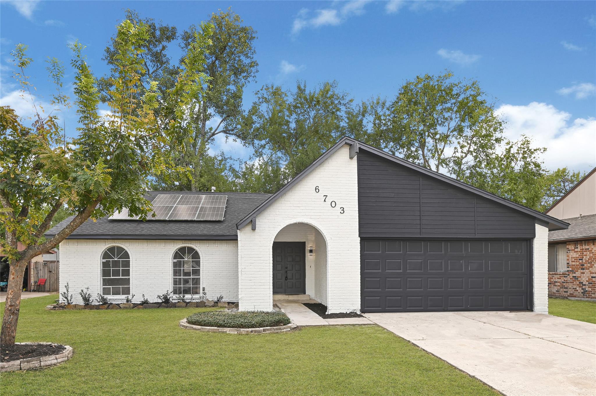 6703 Casablanca Drive, Houston