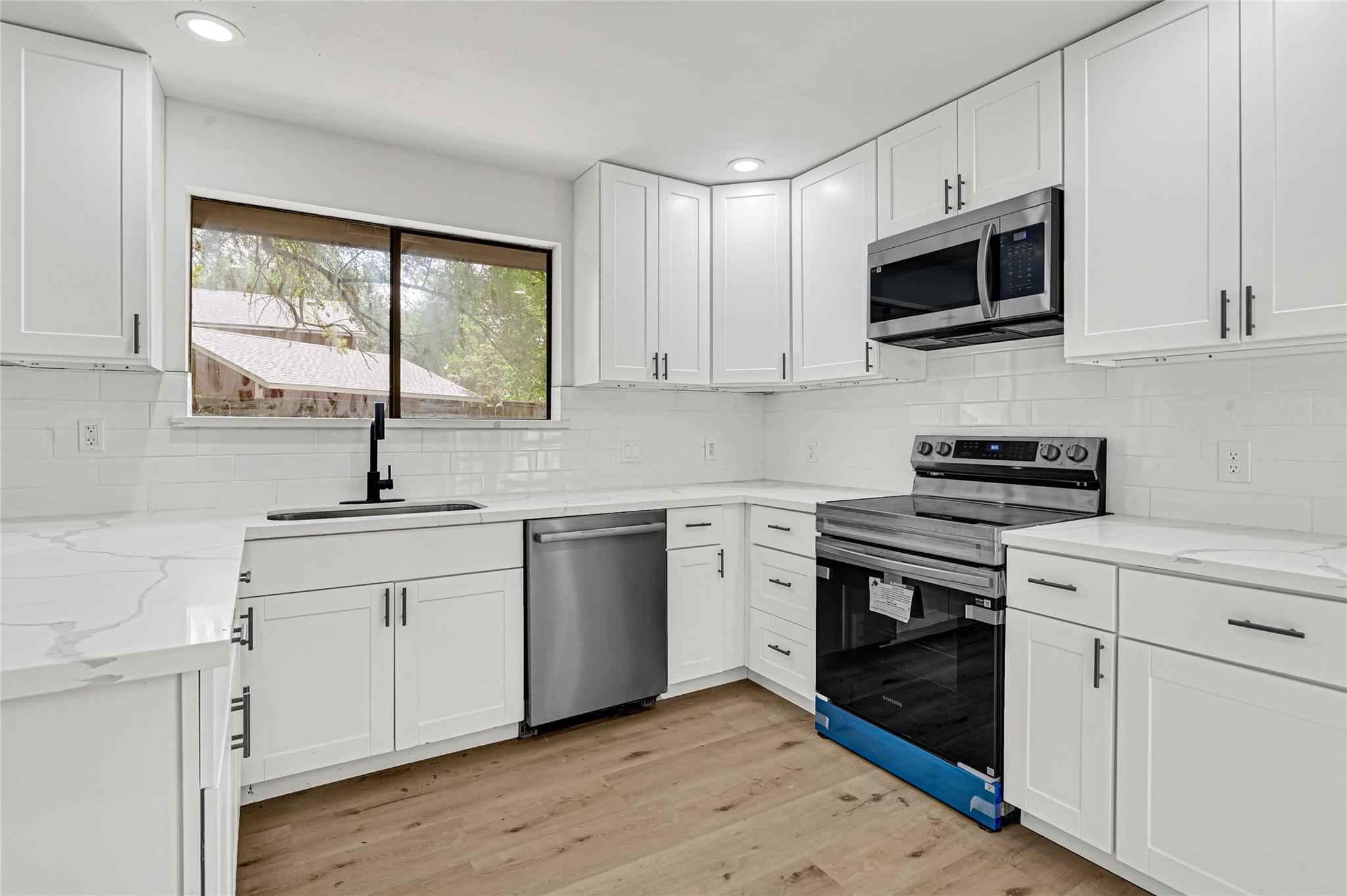 6703 Casablanca Drive, Houston