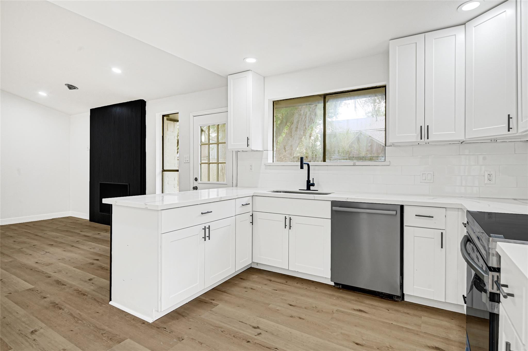 6703 Casablanca Drive, Houston