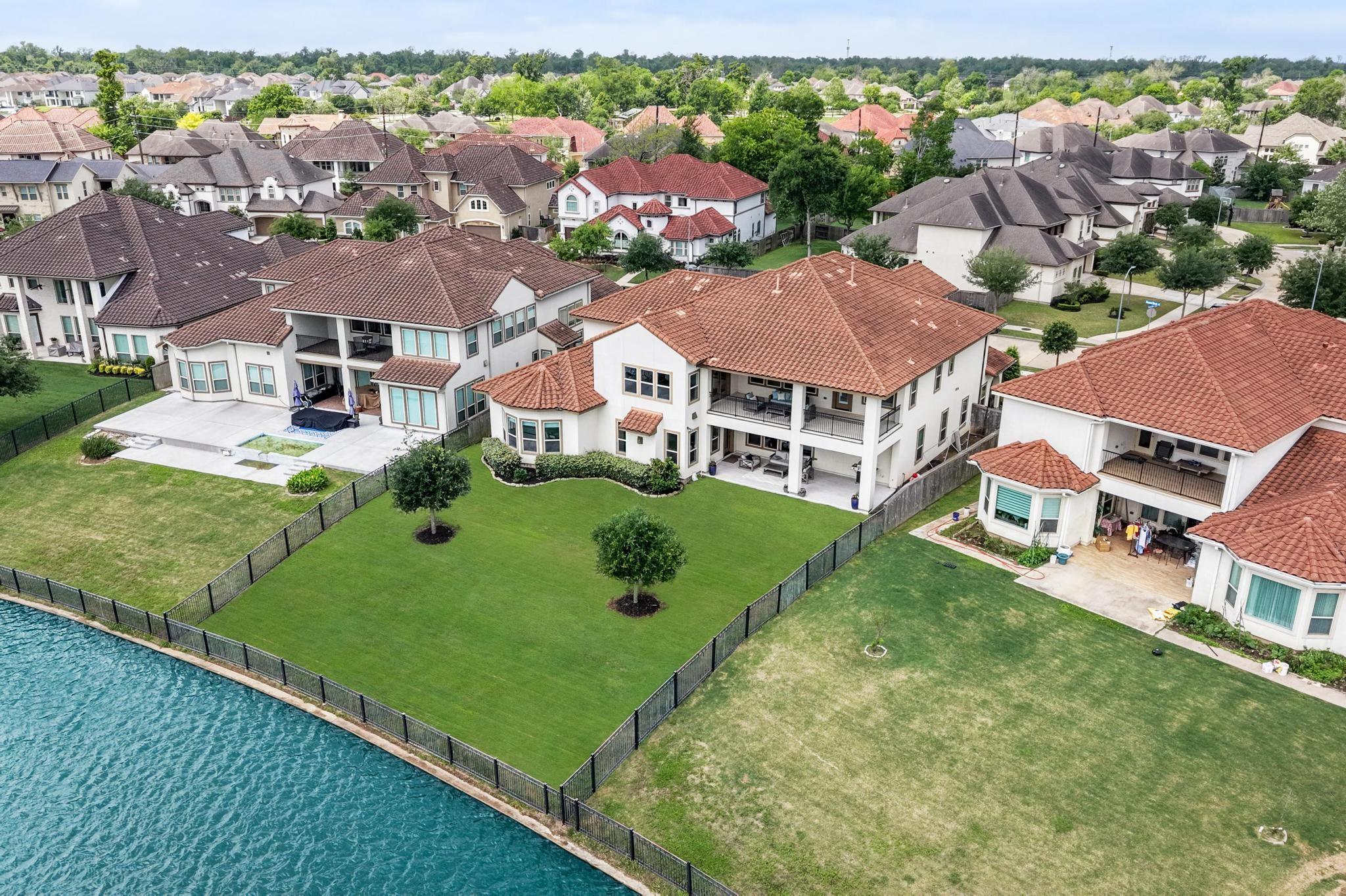 5403 Rouchel Brook Lane