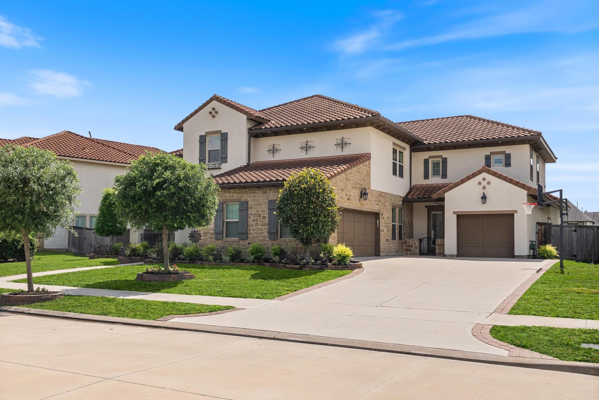 5403 Rouchel Brook Lane