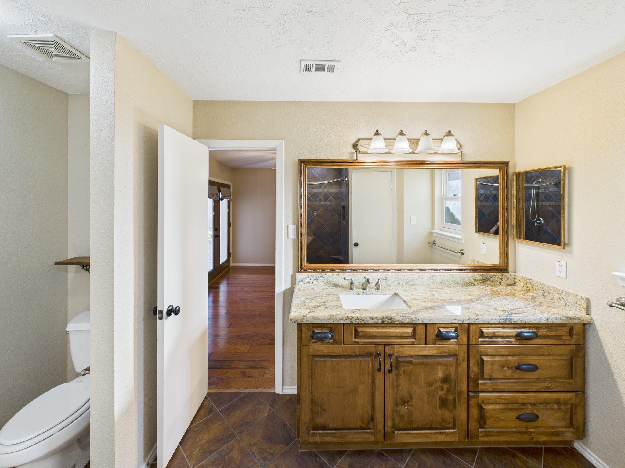 10107 Hollow Canyon Dr, Sugar Land