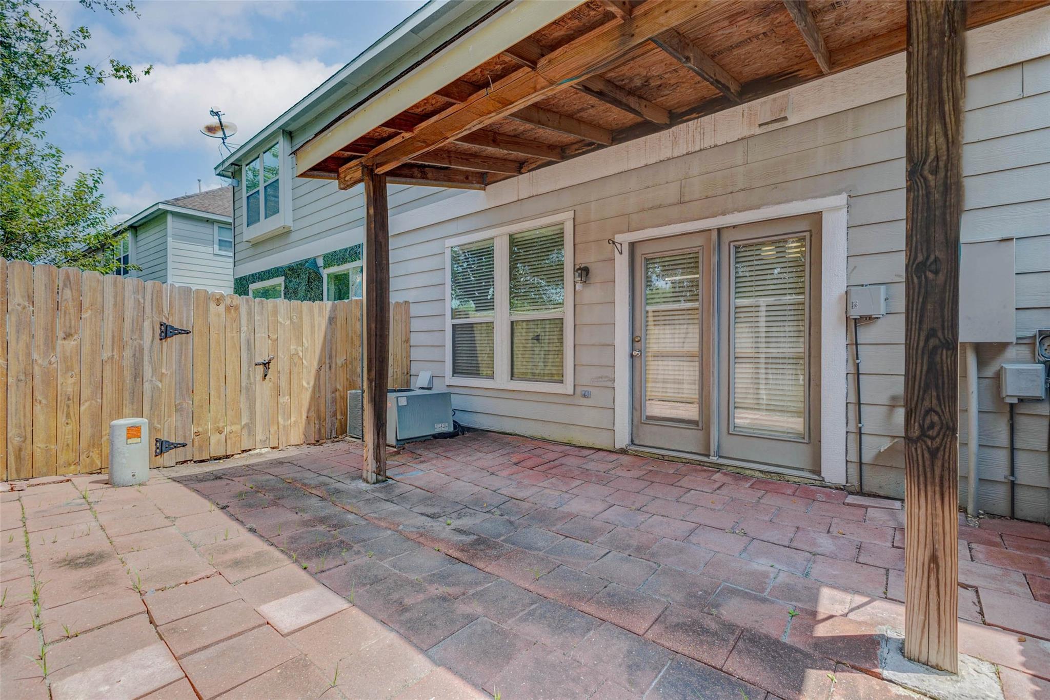 8006 Montague Manor Lane