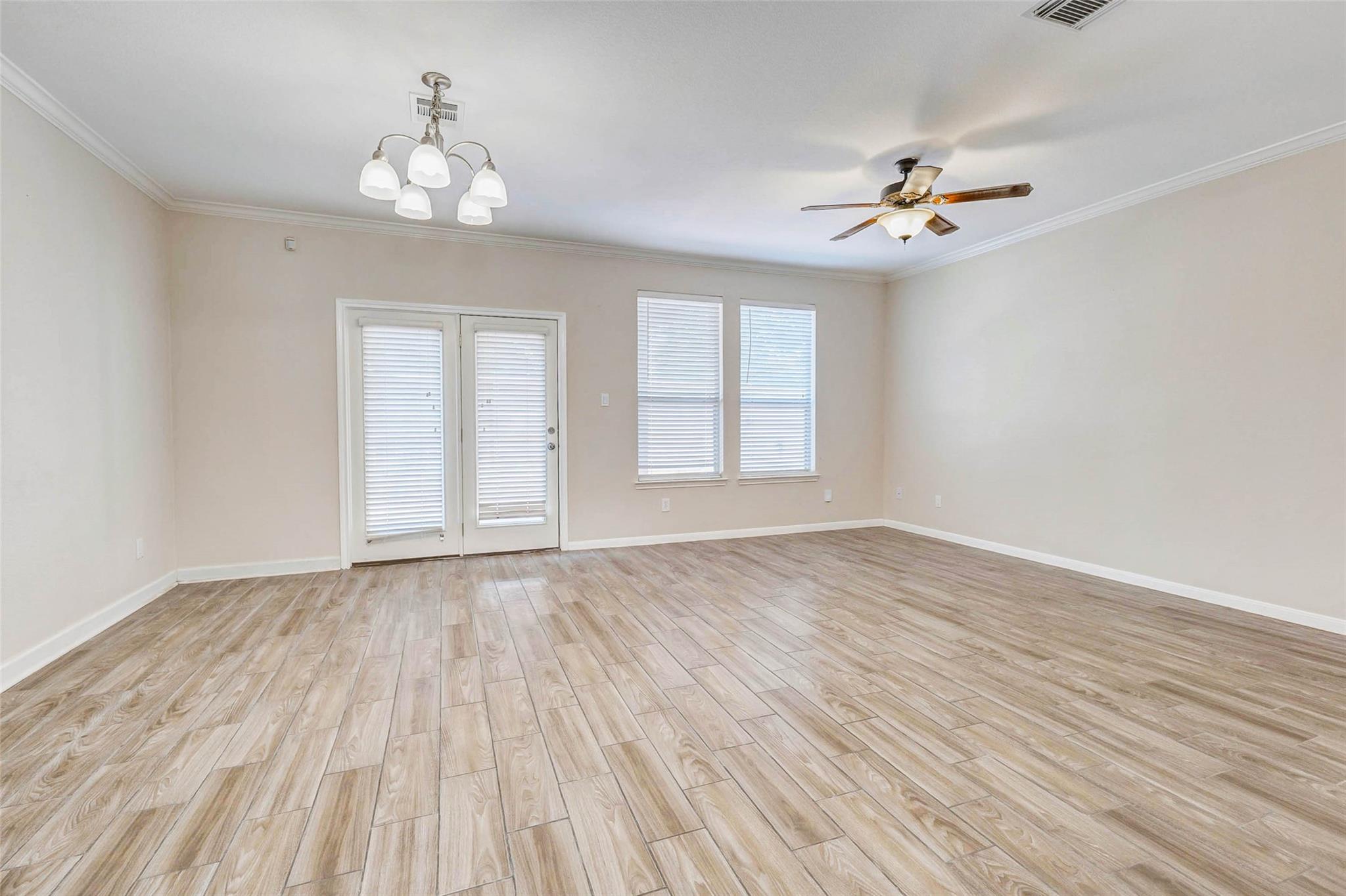 8006 Montague Manor Lane