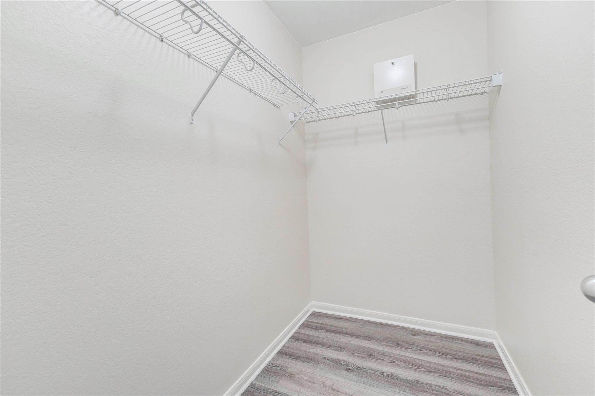 8006 Montague Manor Lane