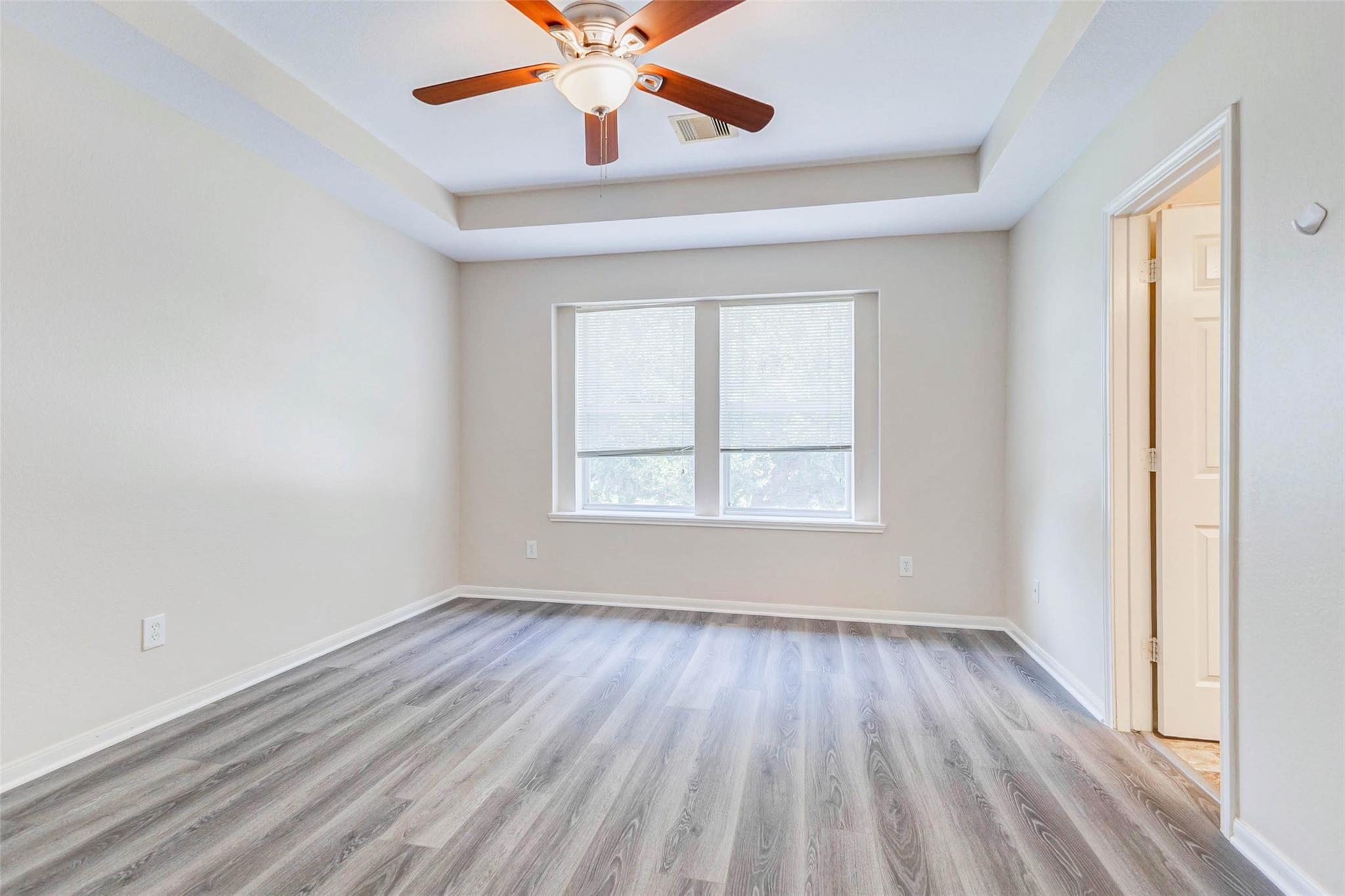 8006 Montague Manor Lane
