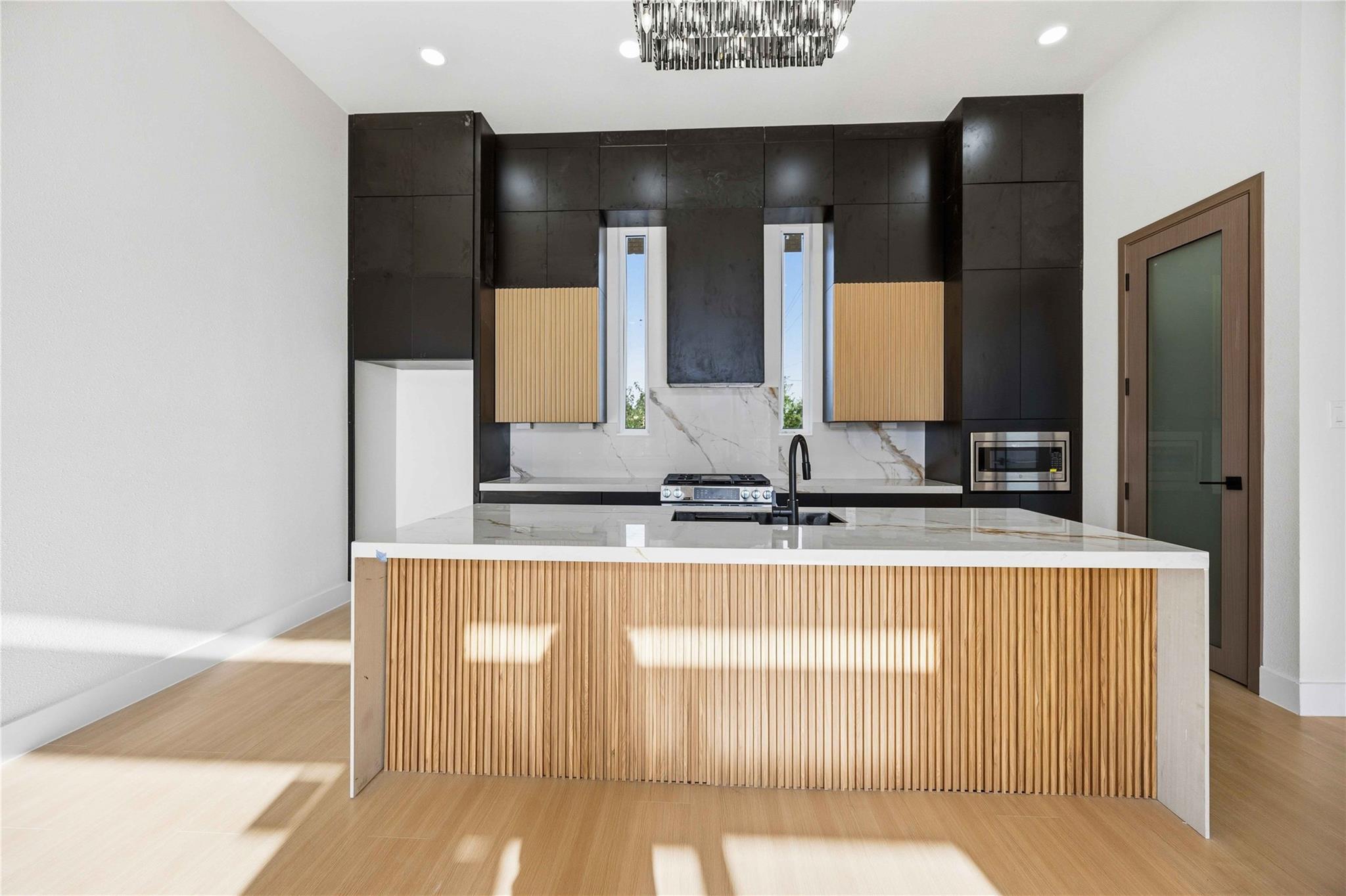 9217 Noel Street Unit: A/B
