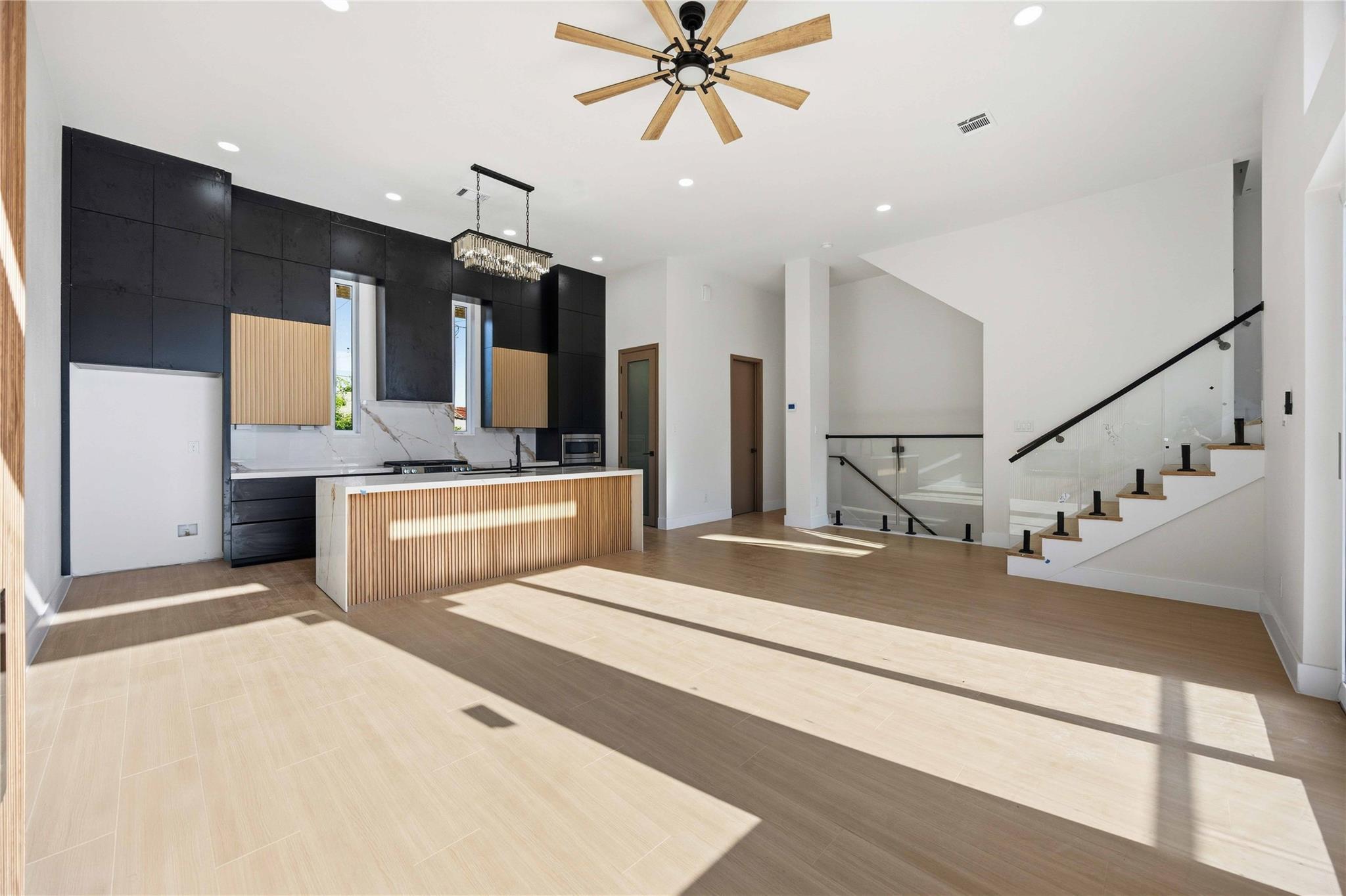 9217 Noel Street Unit: A/B