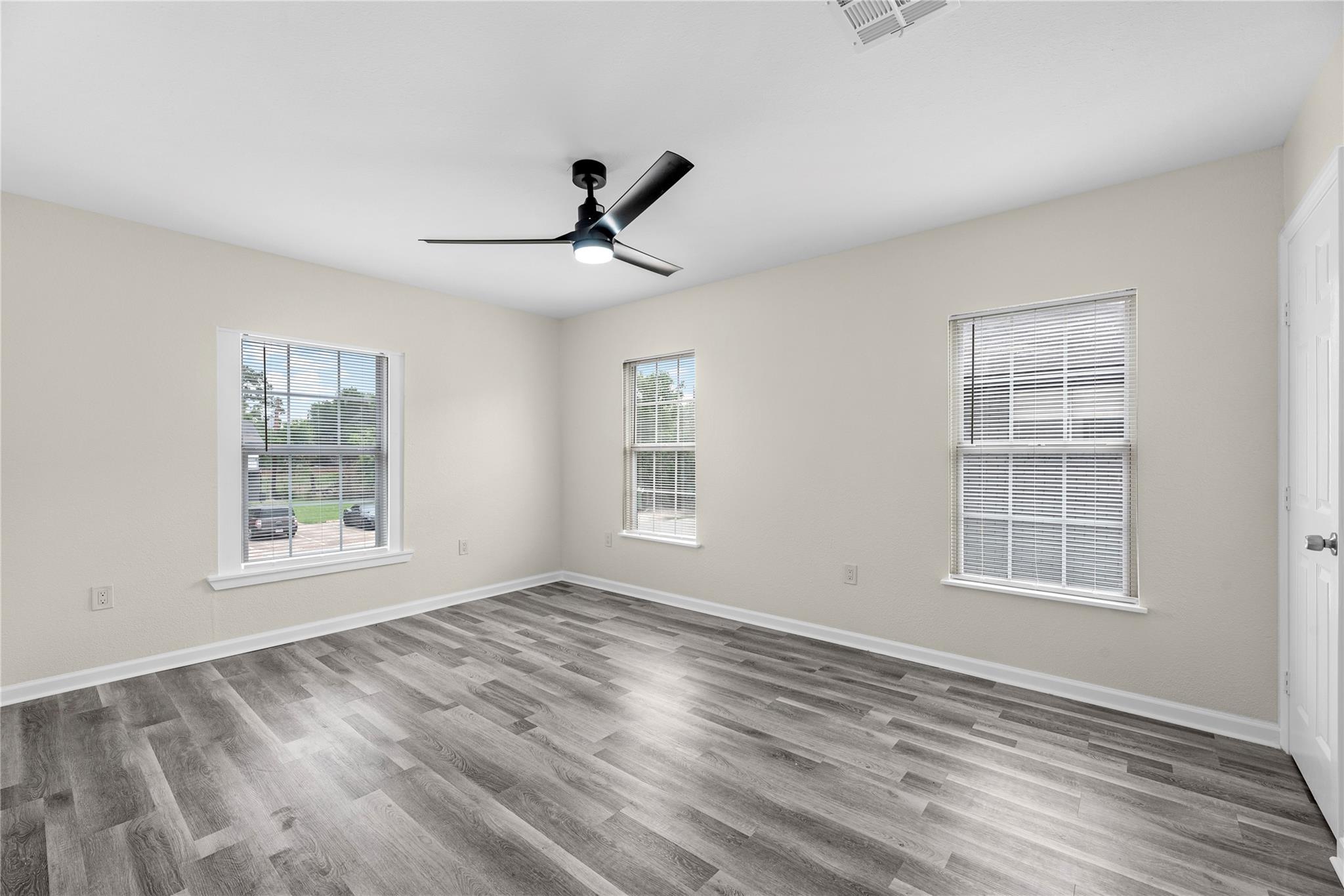 7616 Grahamcrest Dr Drive