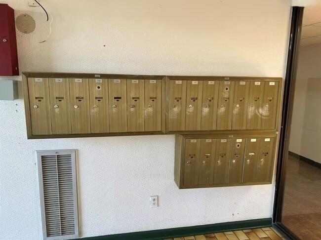 2830 S Bartell Drive # 27