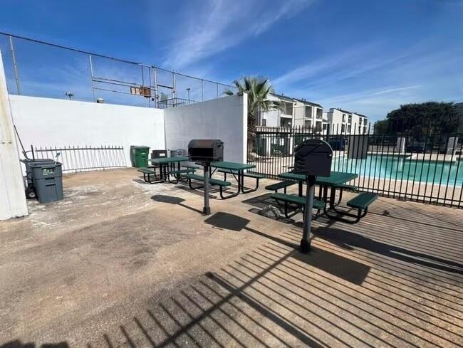 2830 S Bartell Drive # 27