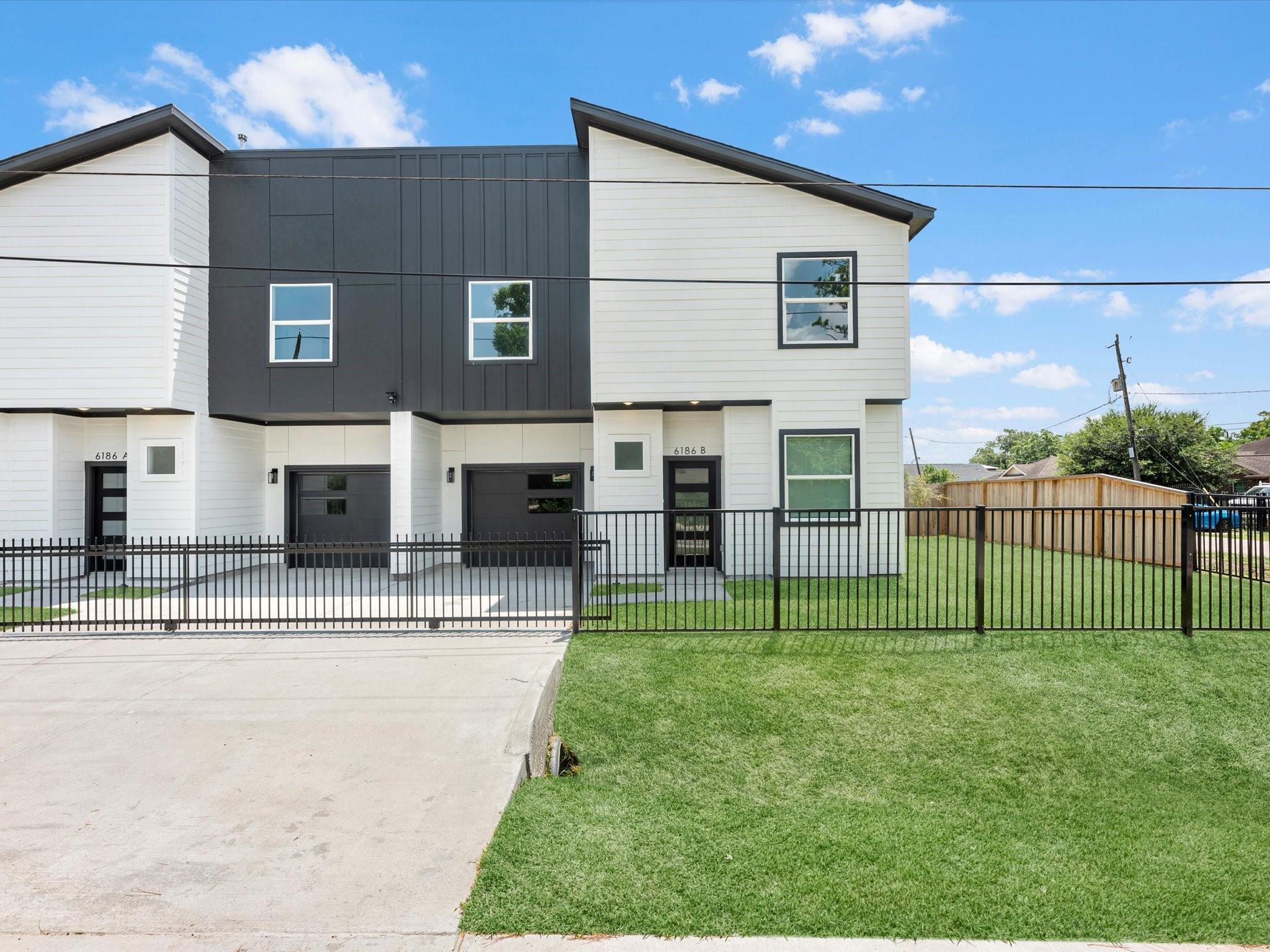 6186 Eastland Street Unit: A/B