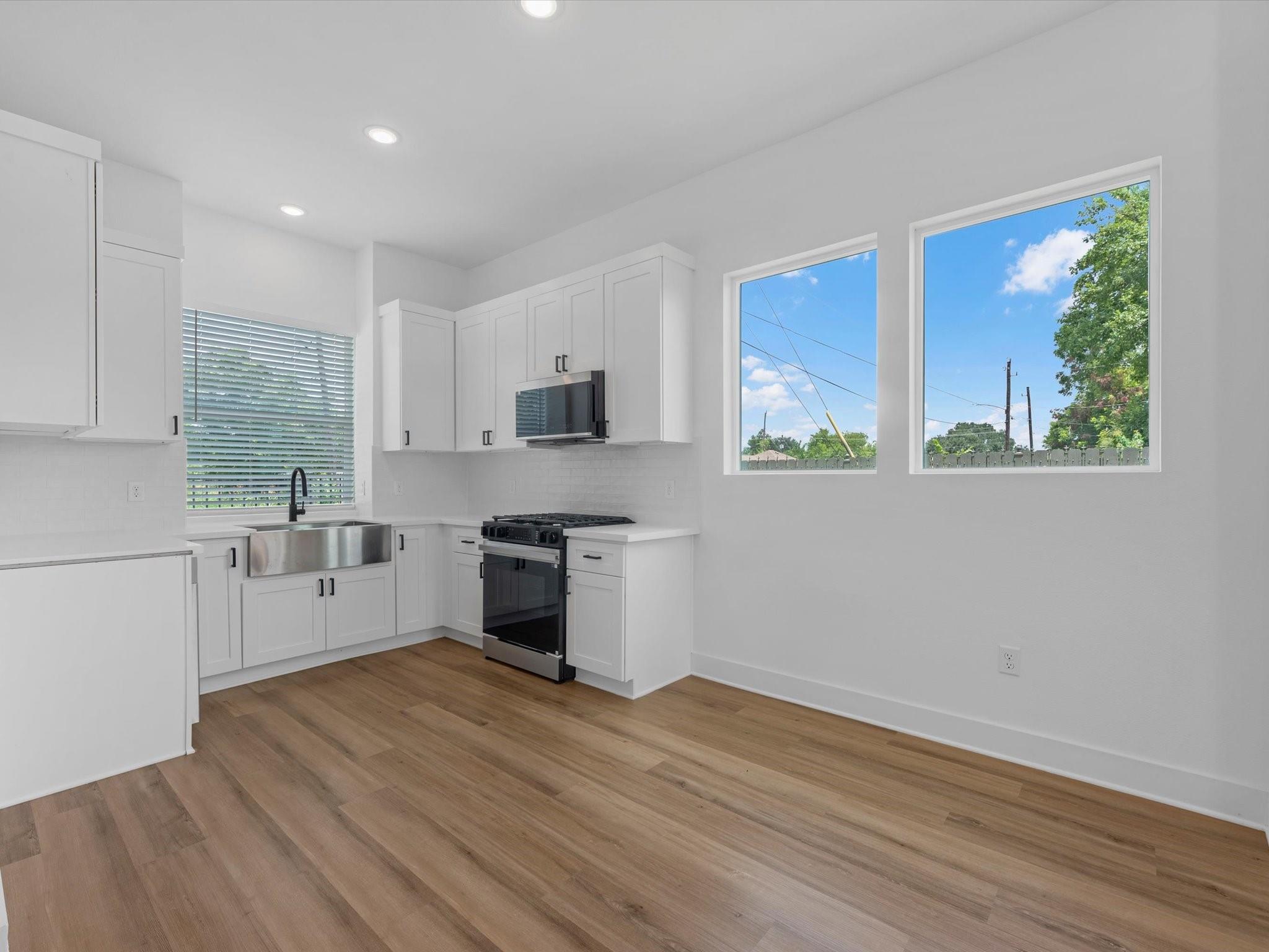 6186 Eastland Street Unit: A/B