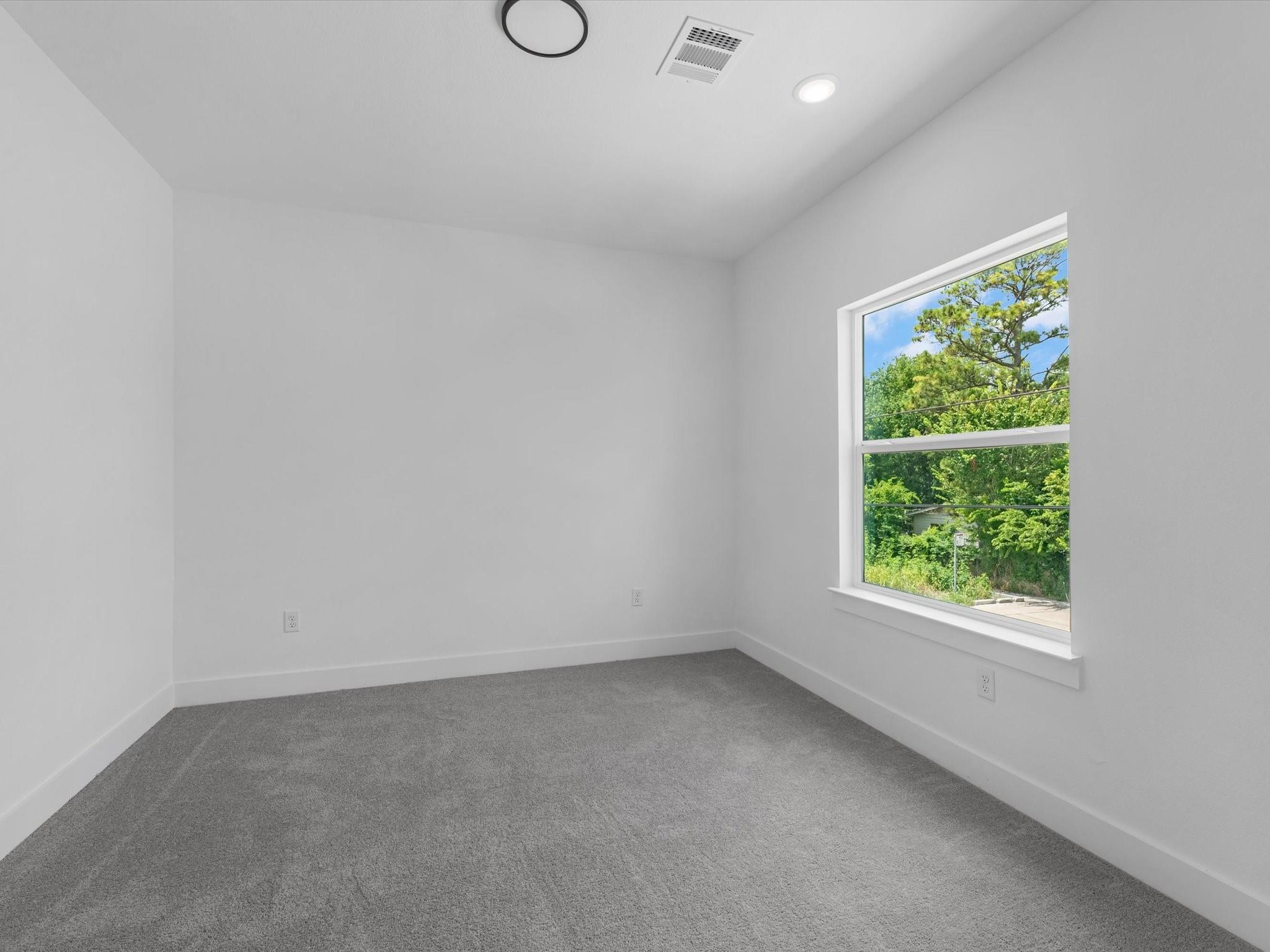 6186 Eastland Street Unit: A/B