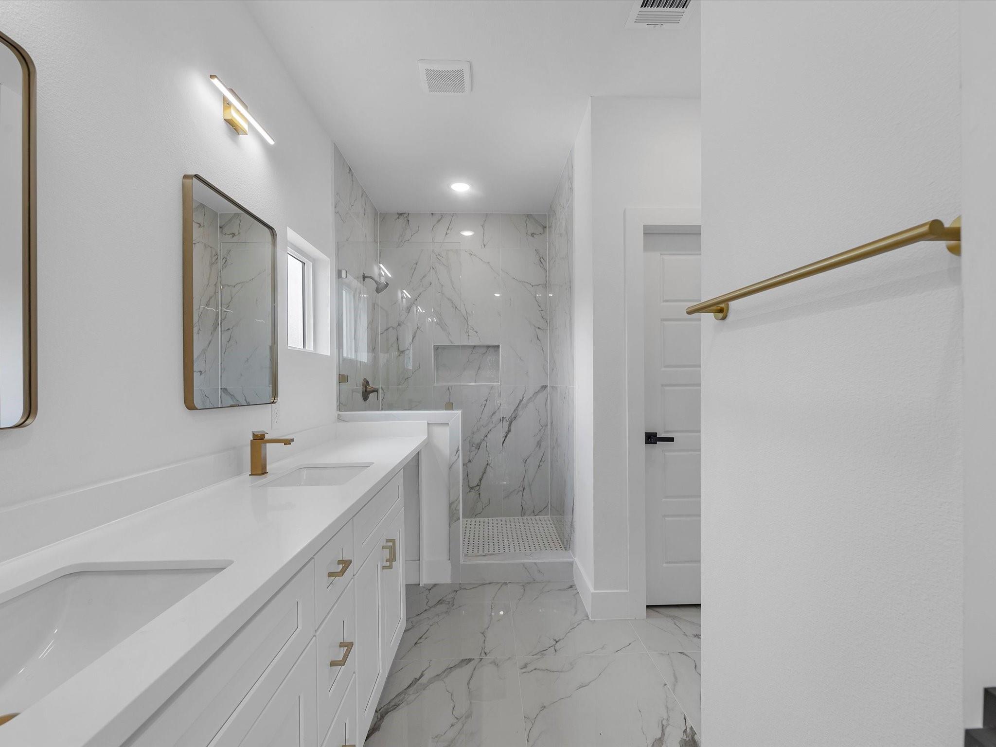 6186 Eastland Street Unit: A/B