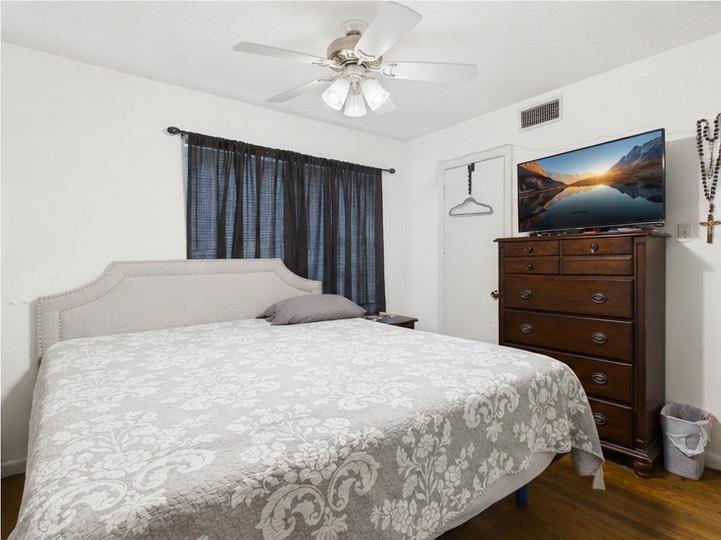 113 W Riverwood Drive