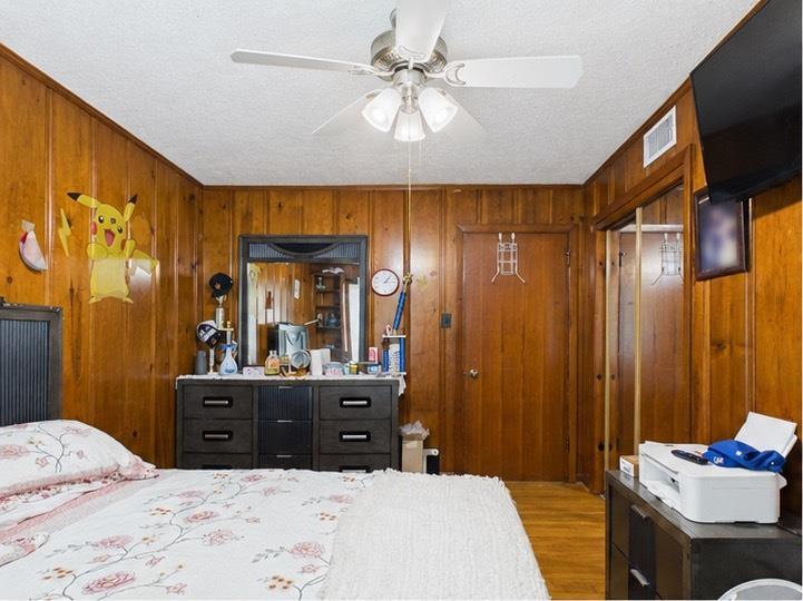 113 W Riverwood Drive