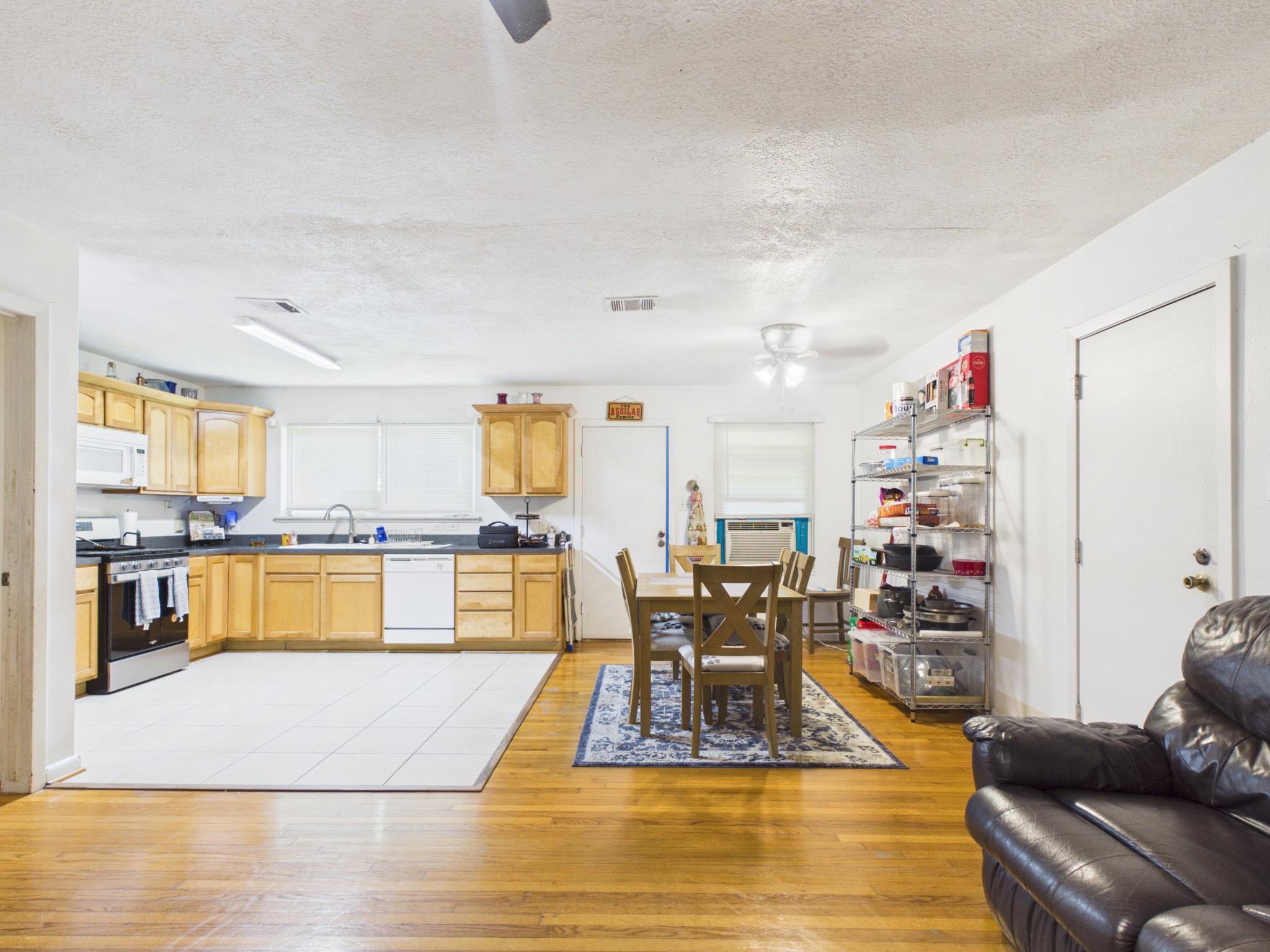 113 W Riverwood Drive