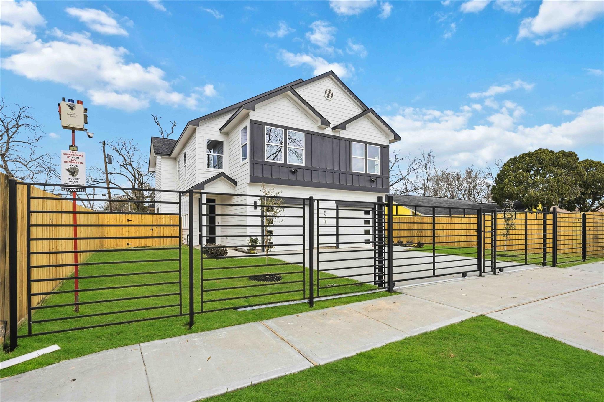 5955 Southseas Street Unit: A/B