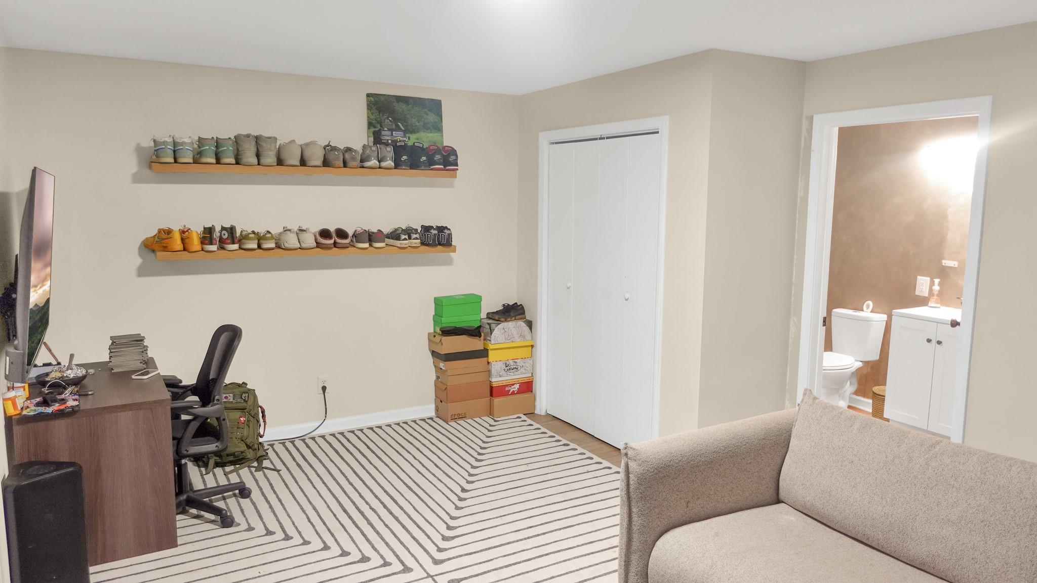 223 Kirkaldy Drive