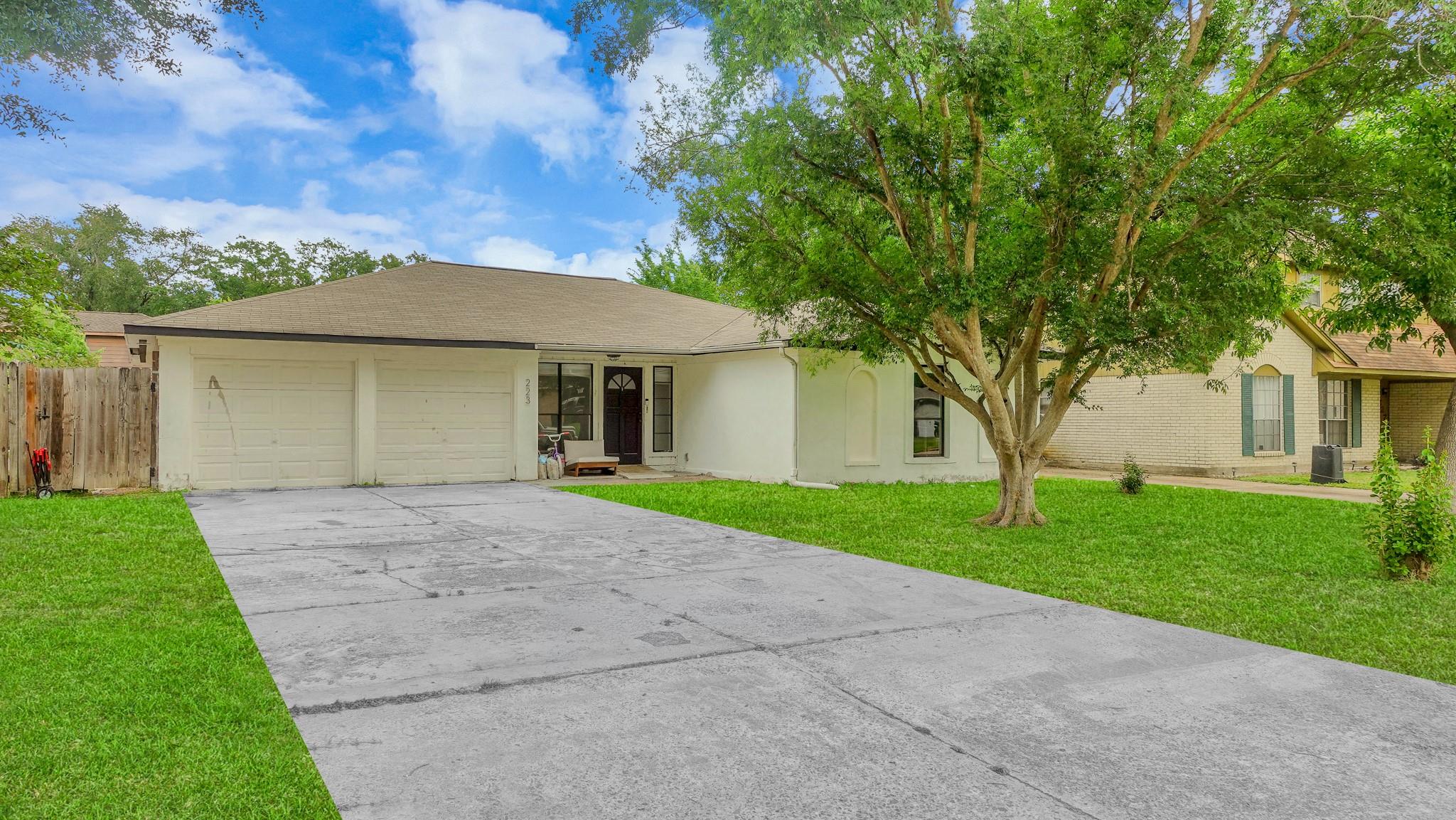 223 Kirkaldy Drive
