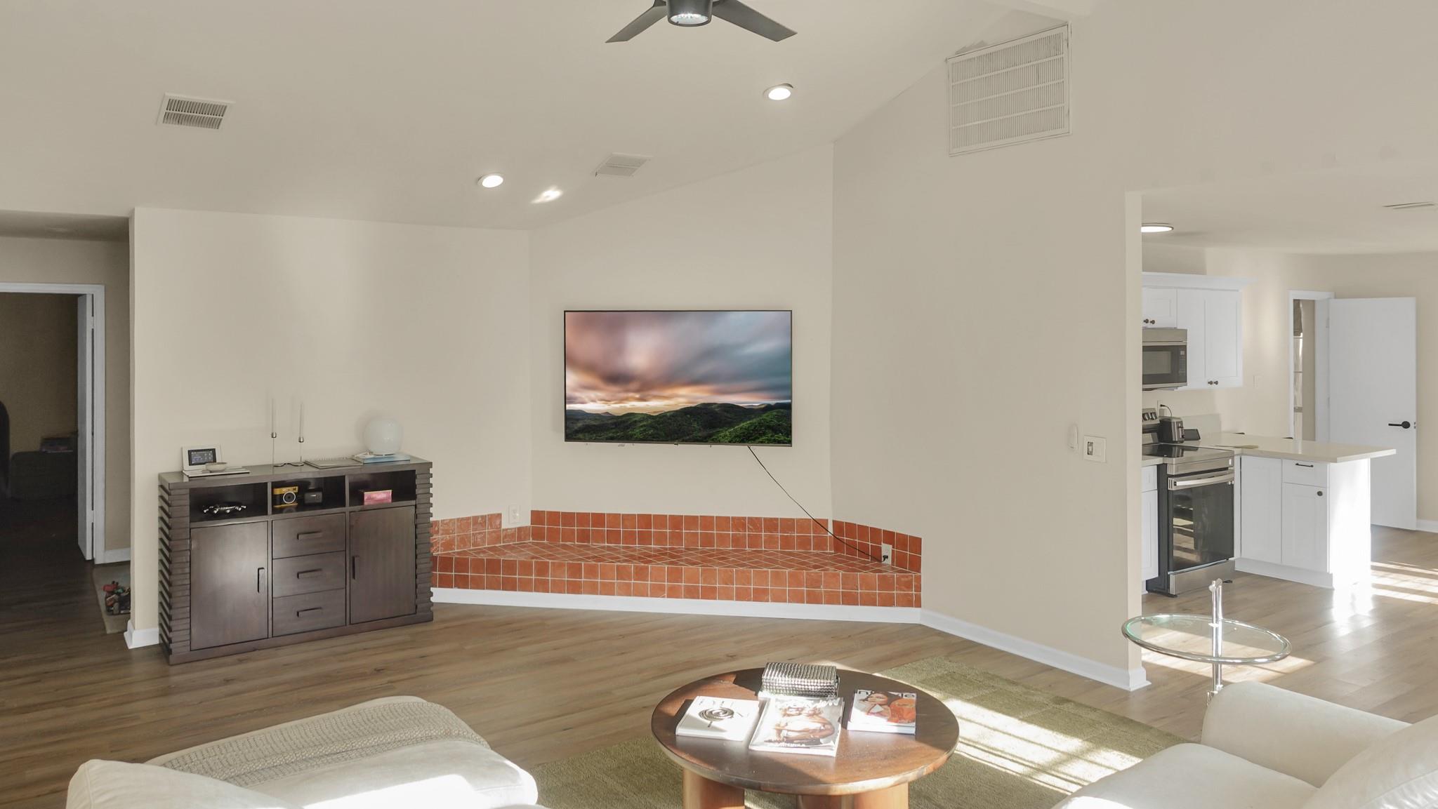 223 Kirkaldy Drive