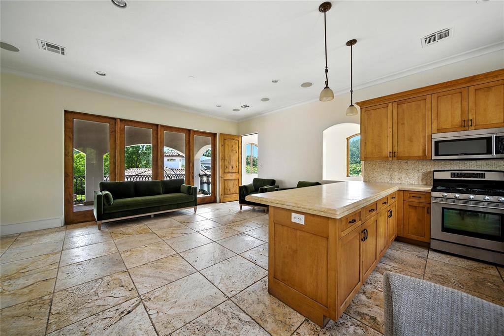 701 W Friar Tuck Lane