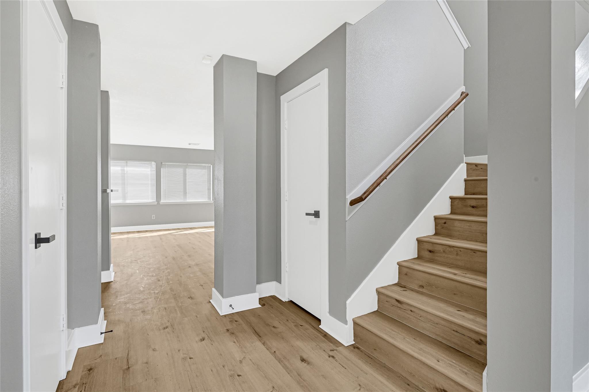 1023 Grassy View Drive, Houston