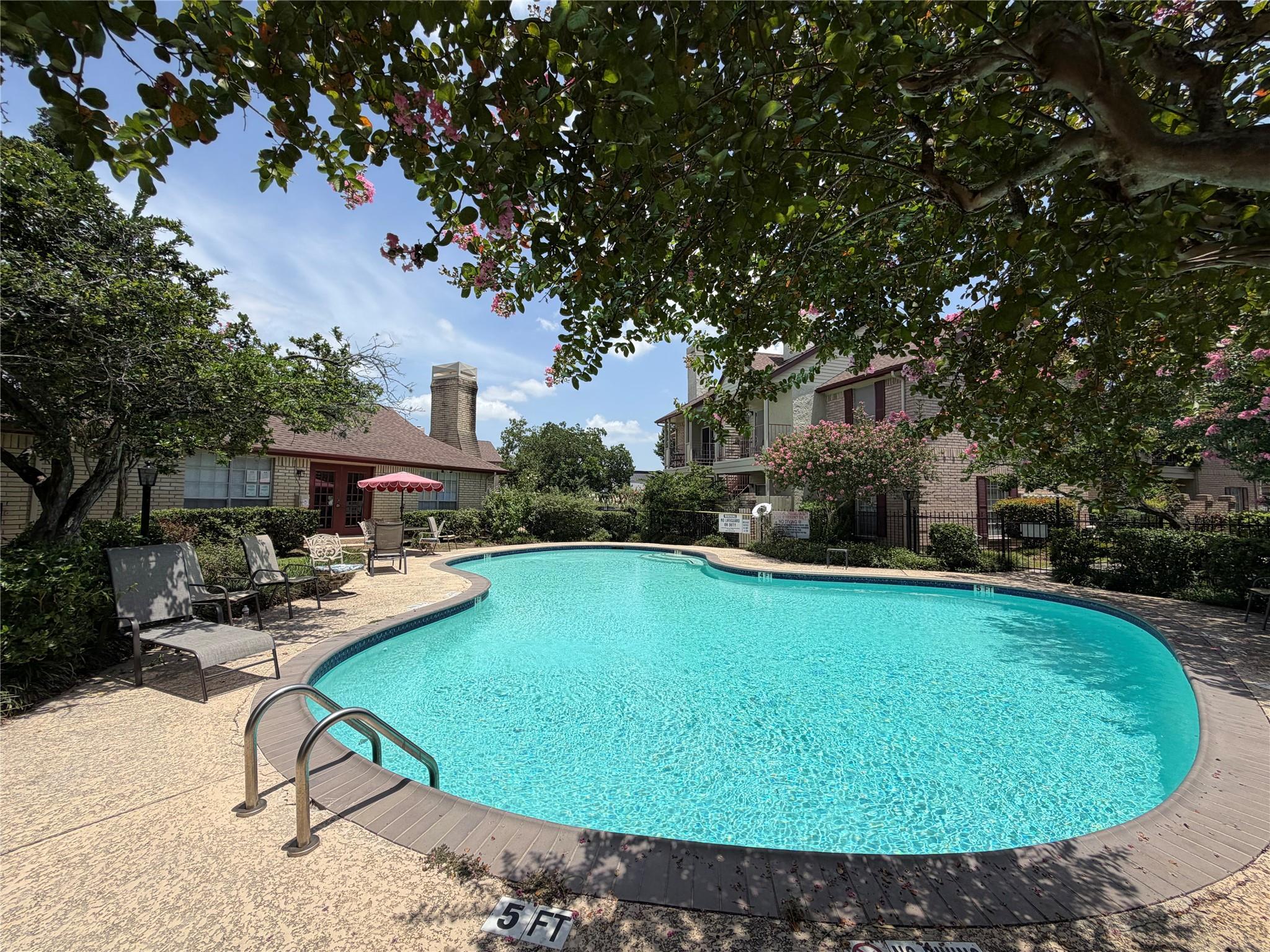 2120 El Paseo Street # 315
