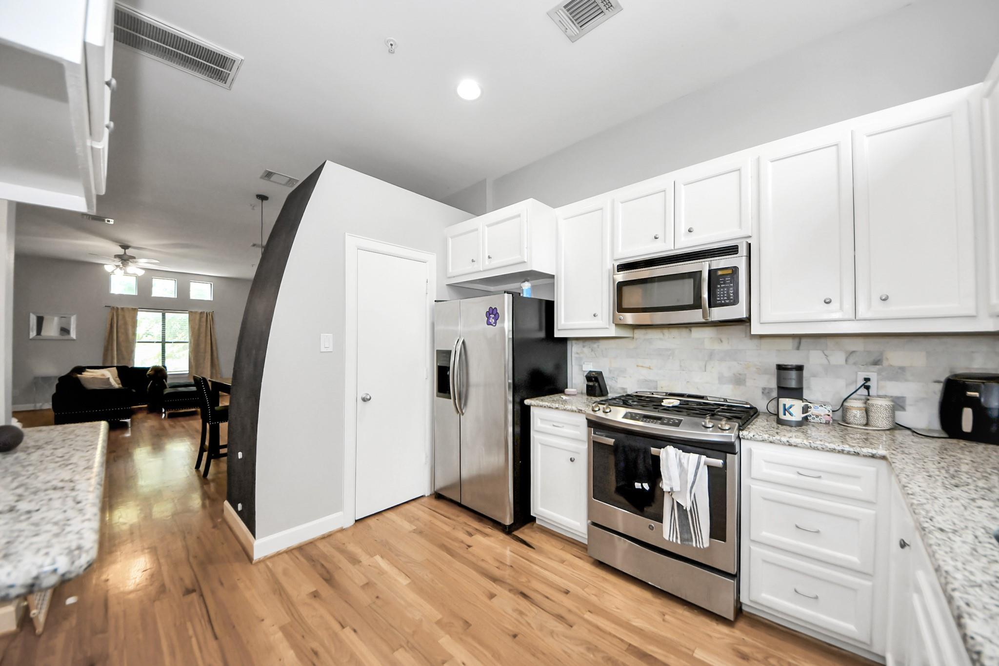 8710 Beverlyhill Street # 201