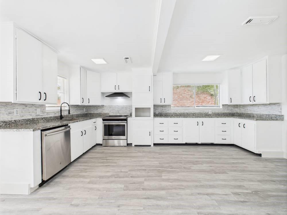 5814 Fontenelle Drive