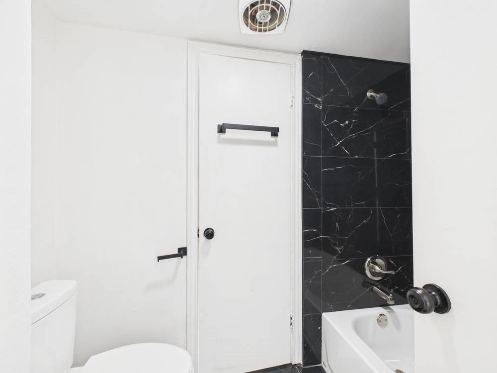 5814 Fontenelle Drive