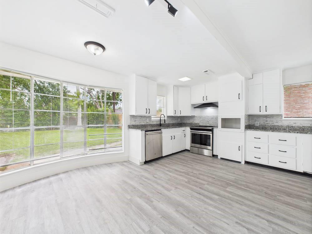 5814 Fontenelle Drive