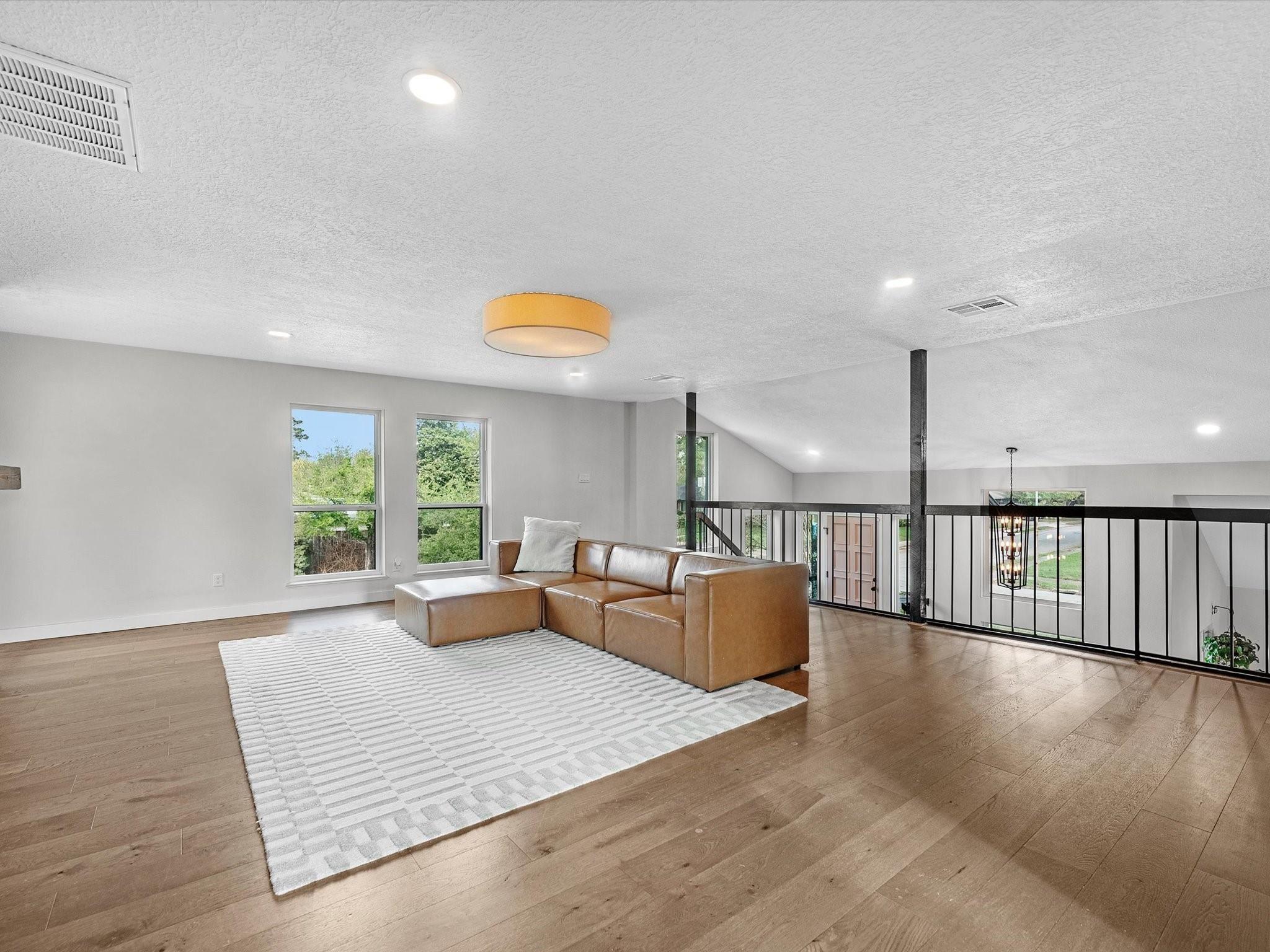 5041 Nina Lee Lane